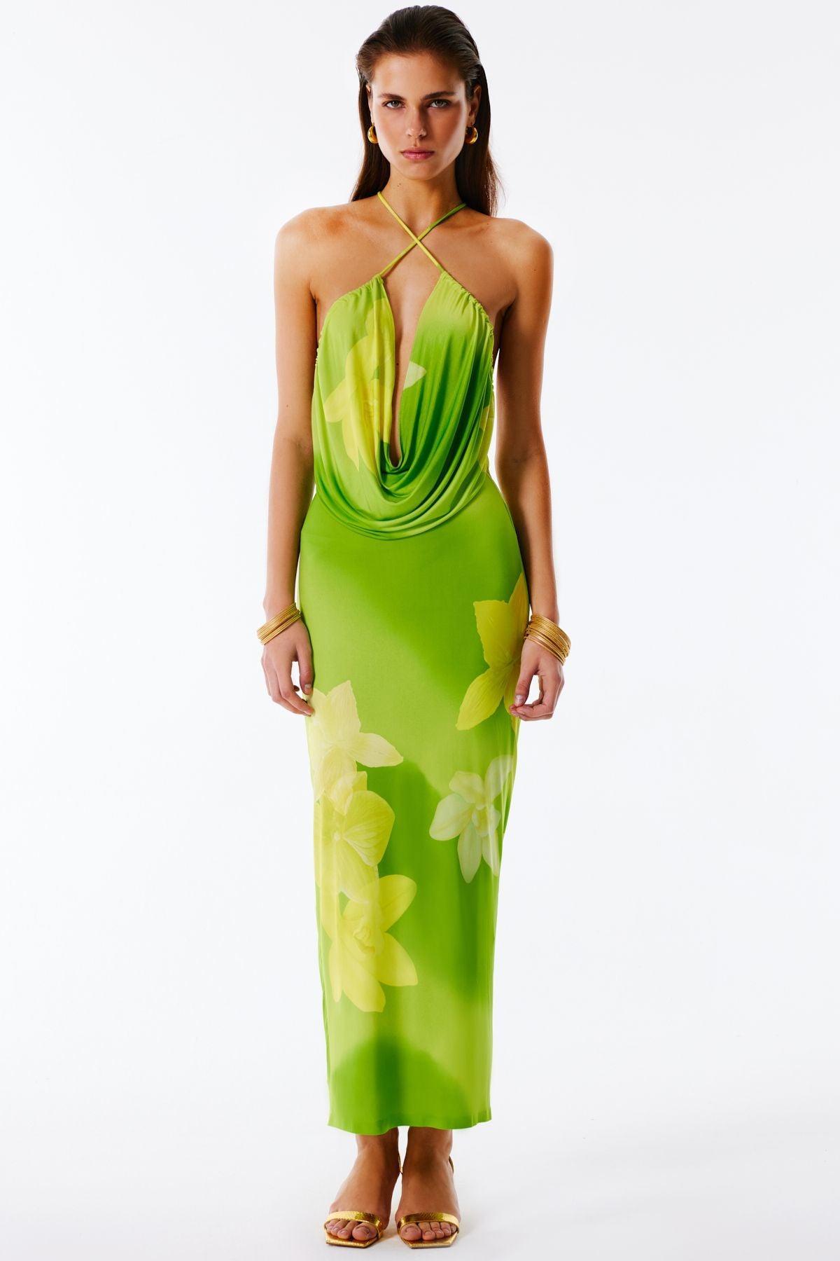 AURA Degaje Yaka Sırt Açık Dekolteli Uzun Abiye Elbise (Lime Hues) Love On Friday